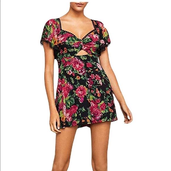 BCBGMaxAzria Floral Cutout Flutter Sleeve Romper Playsuit BCBG - Picture 1 of 8